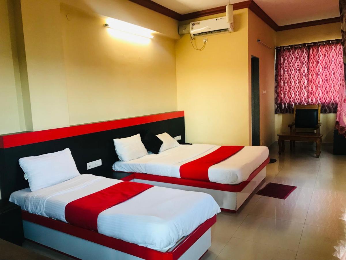 Staymaker Prakash International Gonikoppal Exterior foto