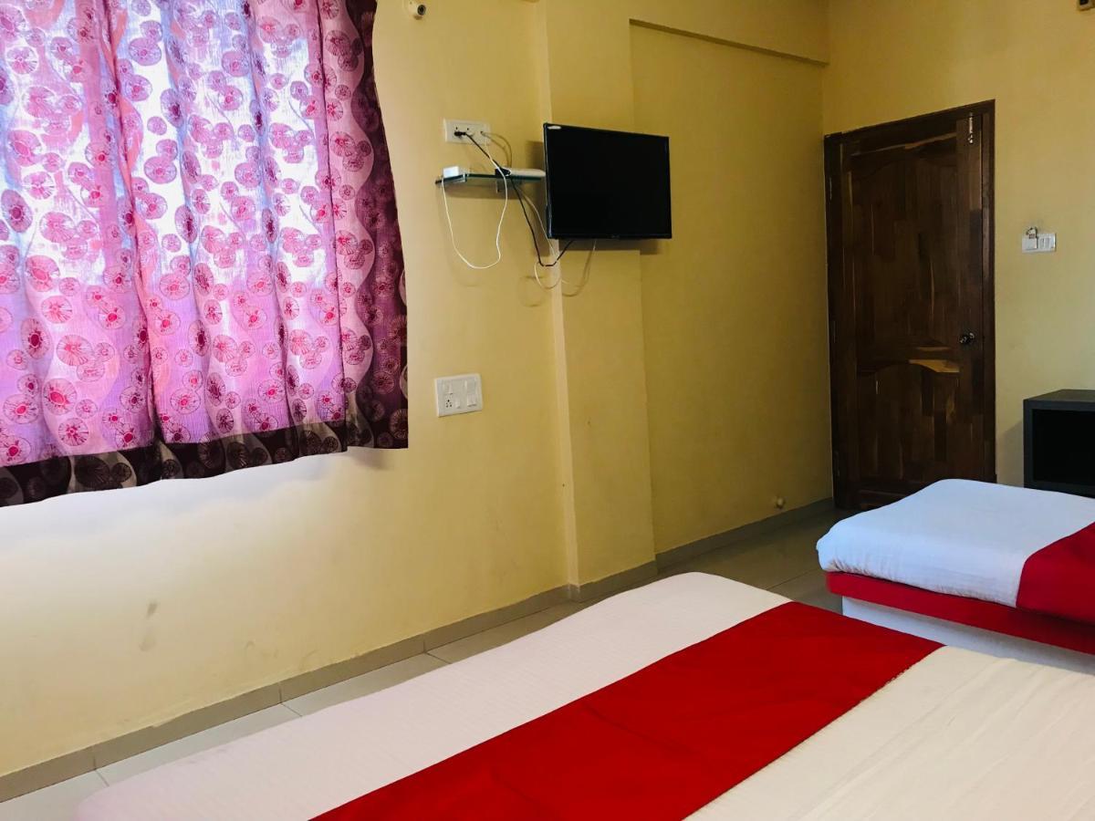 Staymaker Prakash International Gonikoppal Exterior foto